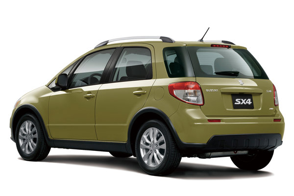 2013 Suzuki SX4 5d