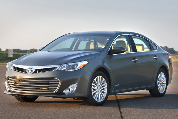 2013 Toyota Avalon Hybrid