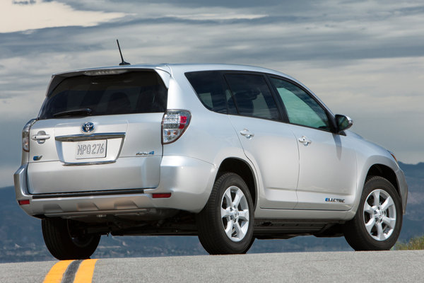 2013 Toyota RAV4 EV