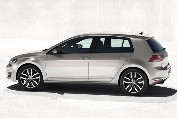 2013 Volkswagen Golf 5d