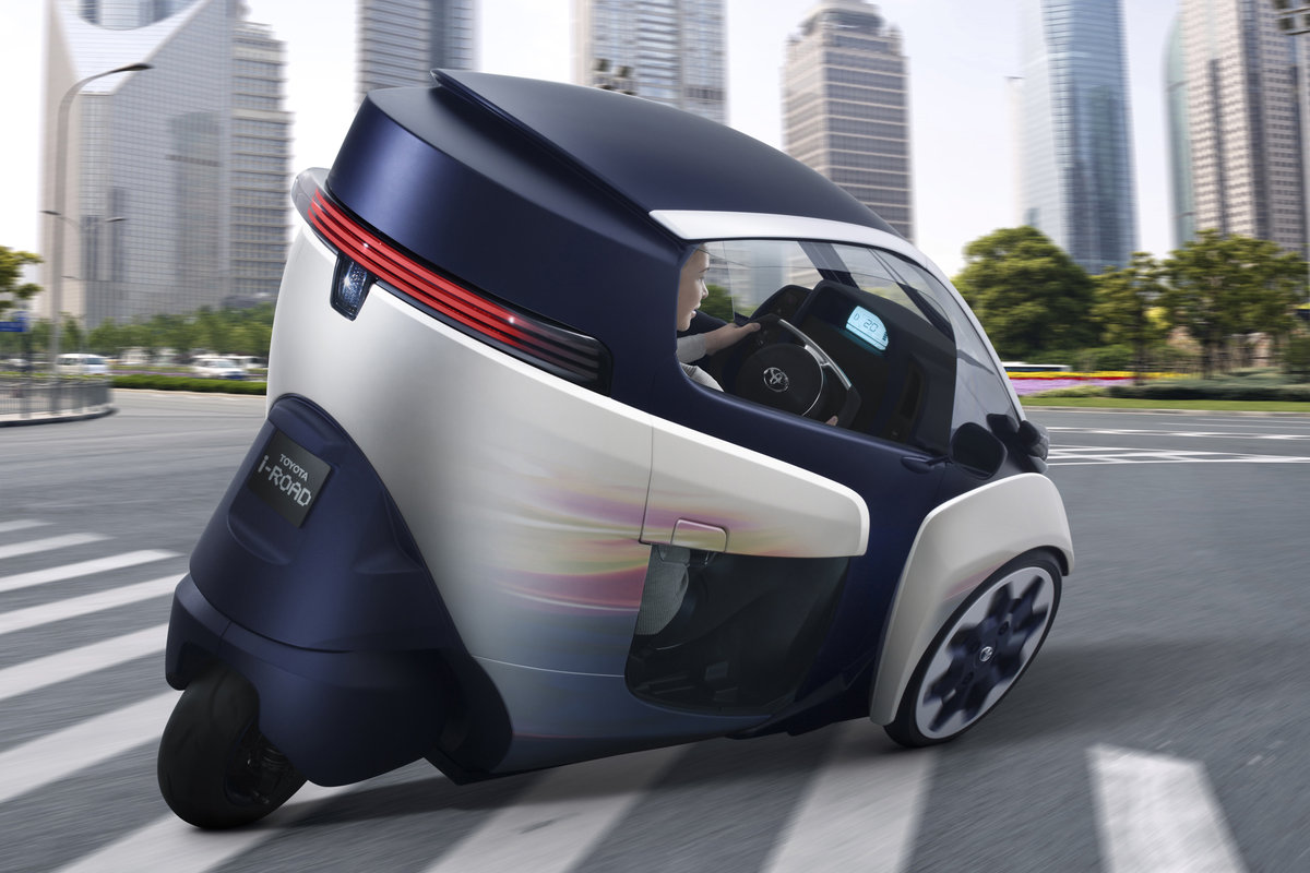 Toyota i Road 3 колесный авто