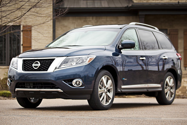 2014 Nissan Pathfinder Hybrid