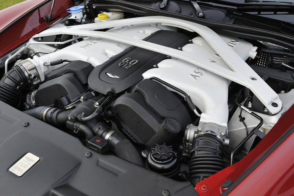 2014 Aston Martin Vanquish Engine