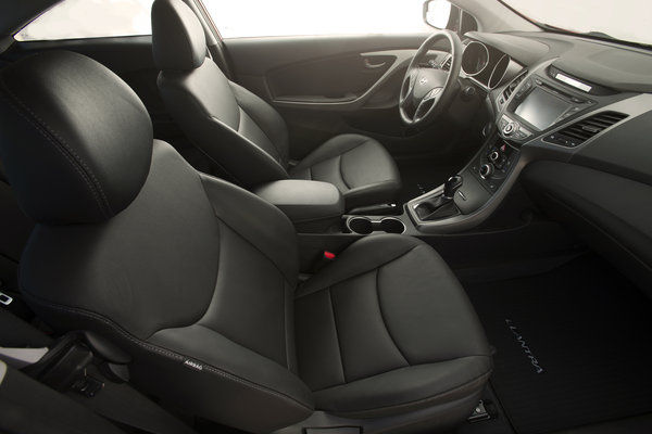 2014 Hyundai Elantra coupe Interior