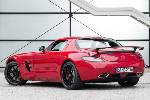 2015 Mercedes-Benz SLS AMG GT Coupe Final Edition