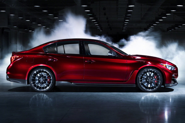 2014 Infiniti Q50 Eau Rouge