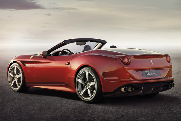 2015 Ferrari California T