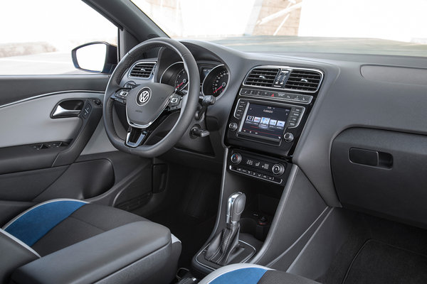 2014 Volkswagen CrossPolo Interior