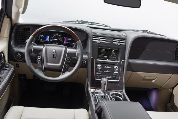2015 Lincoln Navigator Interior