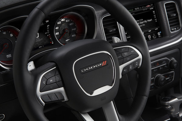 2015 Dodge Charger R/T Instrumentation