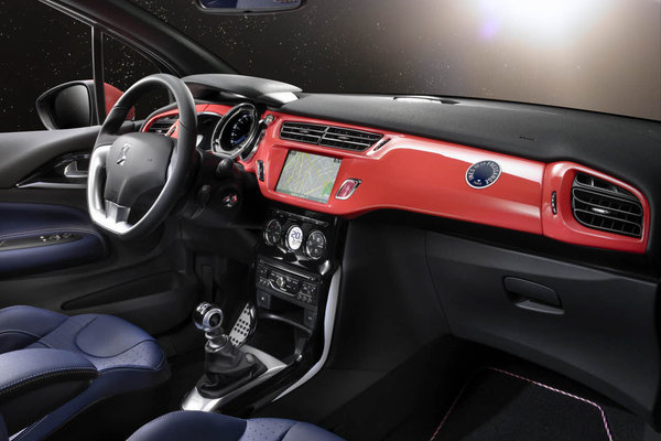 2014 DS 3 INES DE LA FRESSANGE PARIS Interior