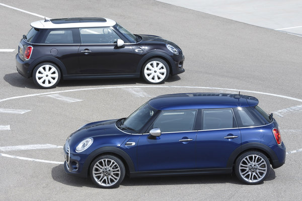 2015 Mini Cooper Hardtop 4-door