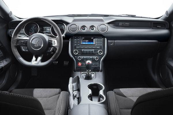 2016 Ford Mustang Interior