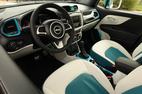 2014 Jeep Renegade Frostbite Interior