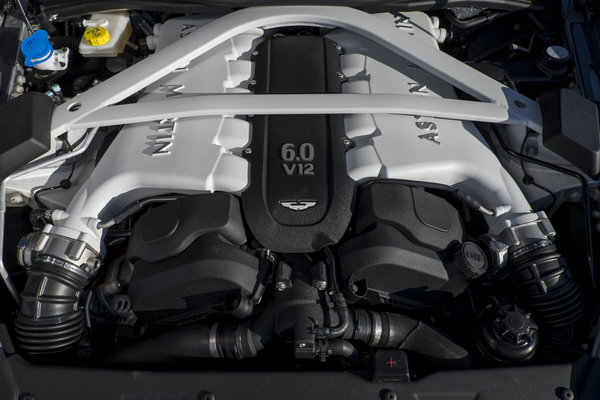 2015 Aston Martin Vanquish Engine