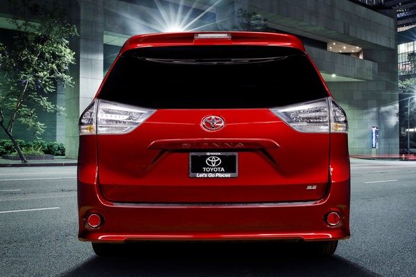 2015 Toyota Sienna SE