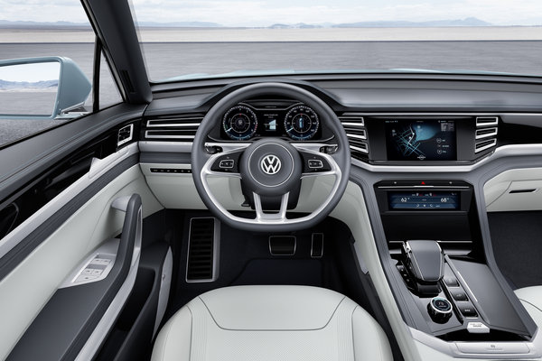 2015 Volkswagen Cross Coupe GTE Interior