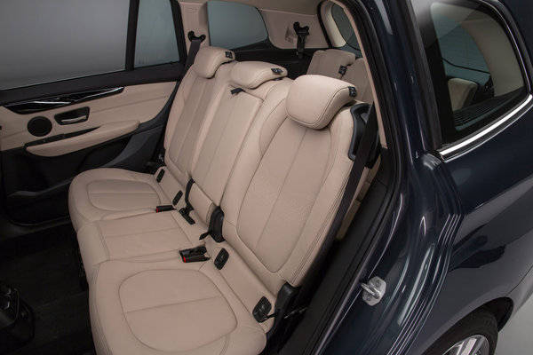 2015 BMW 2-Series Gran Tourer Interior