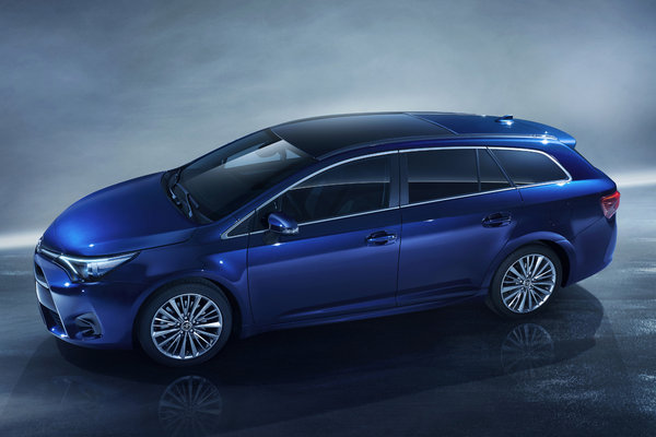 2015 Toyota Avensis wagon