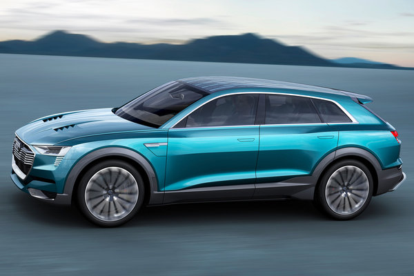 2015 Audi e-tron quattro