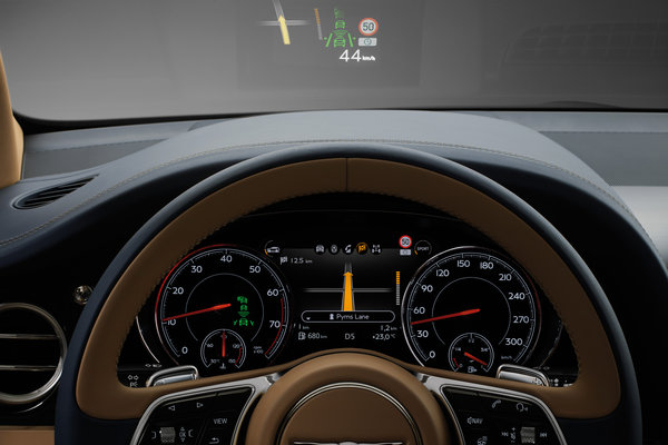 2016 Bentley Bentayga Instrumentation