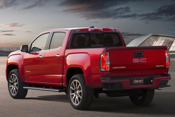 2017 GMC Canyon Denali Crew Cab