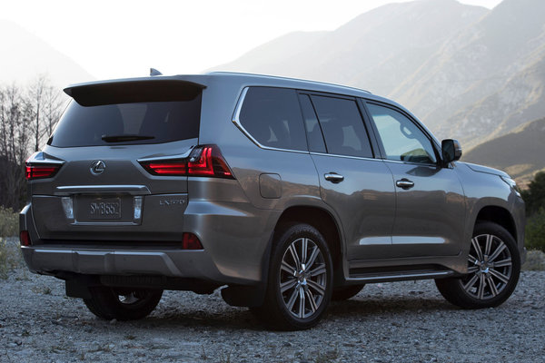 2016 Lexus LX