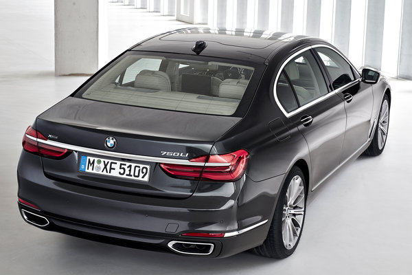 2016 BMW 7-Series