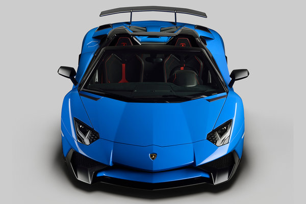 2016 Lamborghini Aventador LP 750-4 Superveloce Roadster