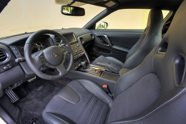2016 Nissan GT-R 45th Anniversary Gold Edition Interior