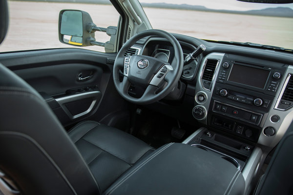 2016 Nissan Titan XD Crew Cab Interior