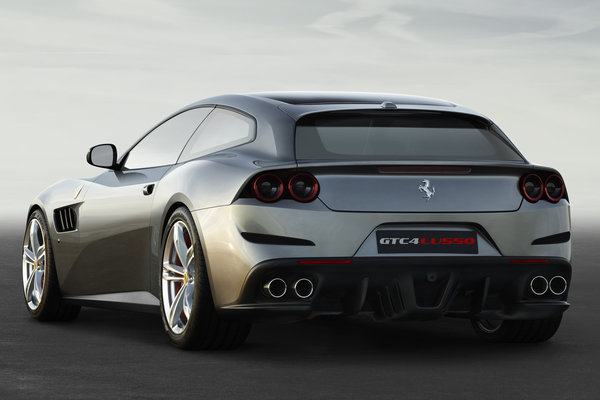 2017 Ferrari GTC4Lusso