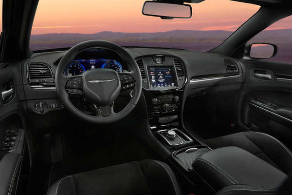 2017 Chrysler 300S Interior