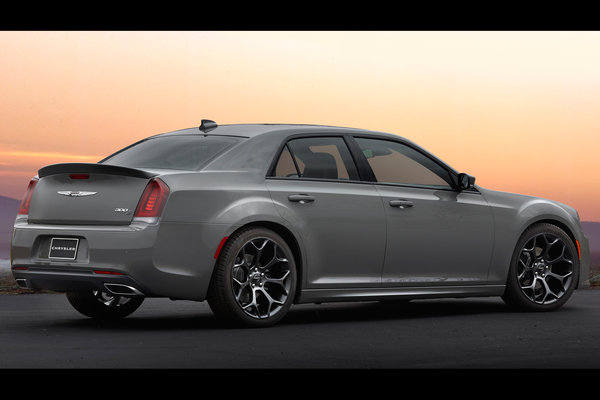 2017 Chrysler 300S