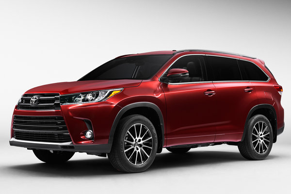 2017 Toyota Highlander SE