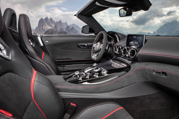 2018 Mercedes-Benz AMG GT C Roadster Interior