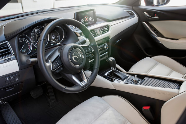 2017 Mazda Mazda6 Interior