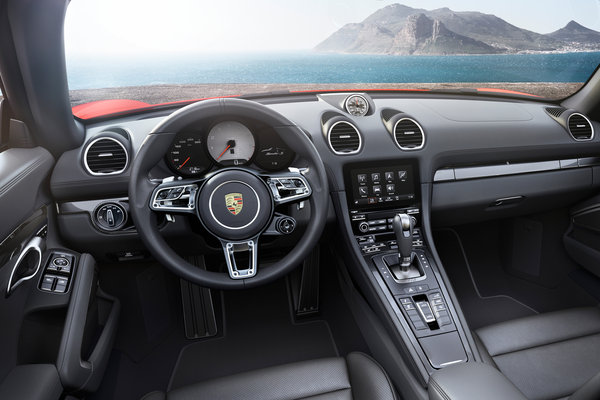 2017 Porsche 718 Boxster Interior