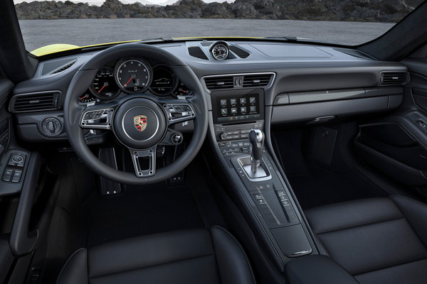 2017 Porsche 911 Turbo Interior