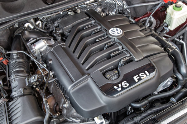 2017 Volkswagen Touareg Engine