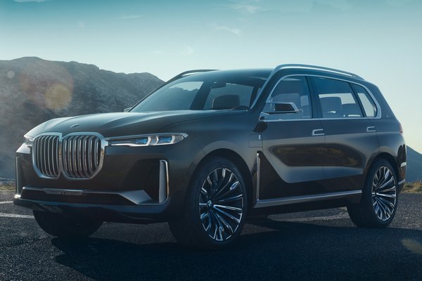 2017 BMW Concept X7 iPerformance