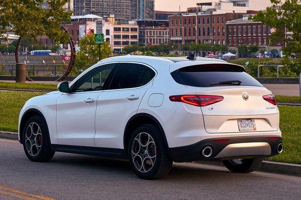 2018 Alfa Romeo Stelvio Ti Lusso