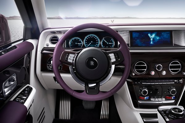 2018 Rolls-Royce Phantom EWB Instrumentation