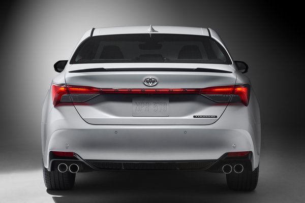 2019 Toyota Avalon Touring