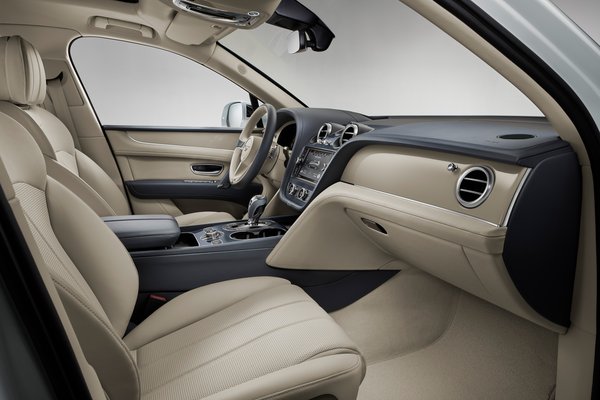 2019 Bentley Bentayga Hybrid Interior
