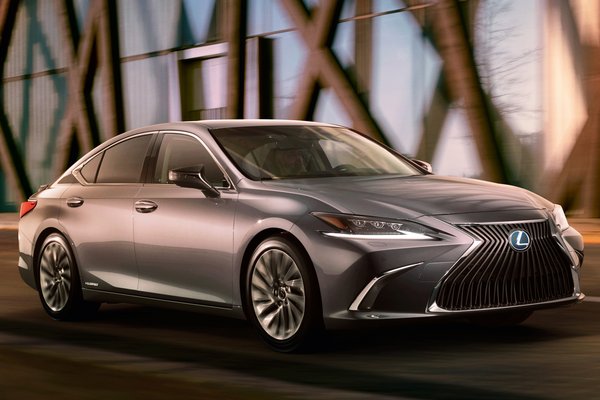 2019 Lexus ES