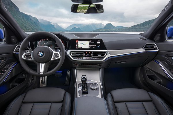 2019 BMW 3-Series sedan Interior