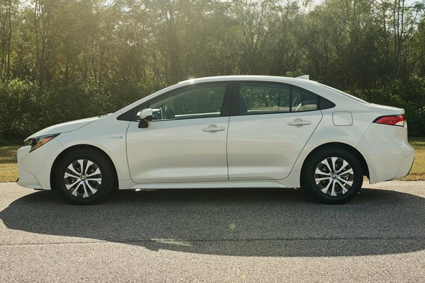 2020 Toyota Corolla Hybrid sedan