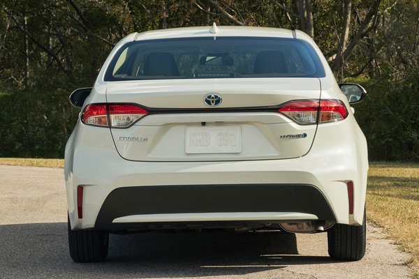 2020 Toyota Corolla Hybrid sedan