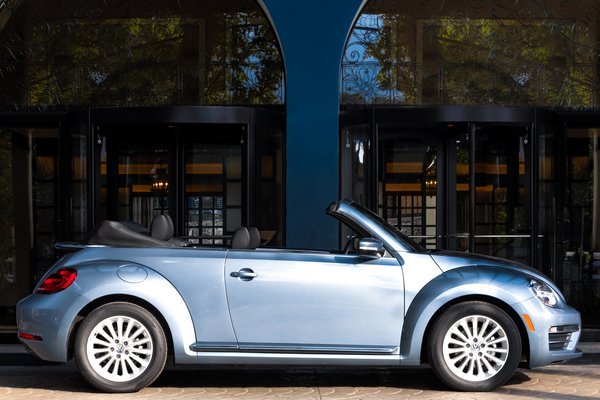 2019 Volkswagen Beetle Final Edition Convertible Interior